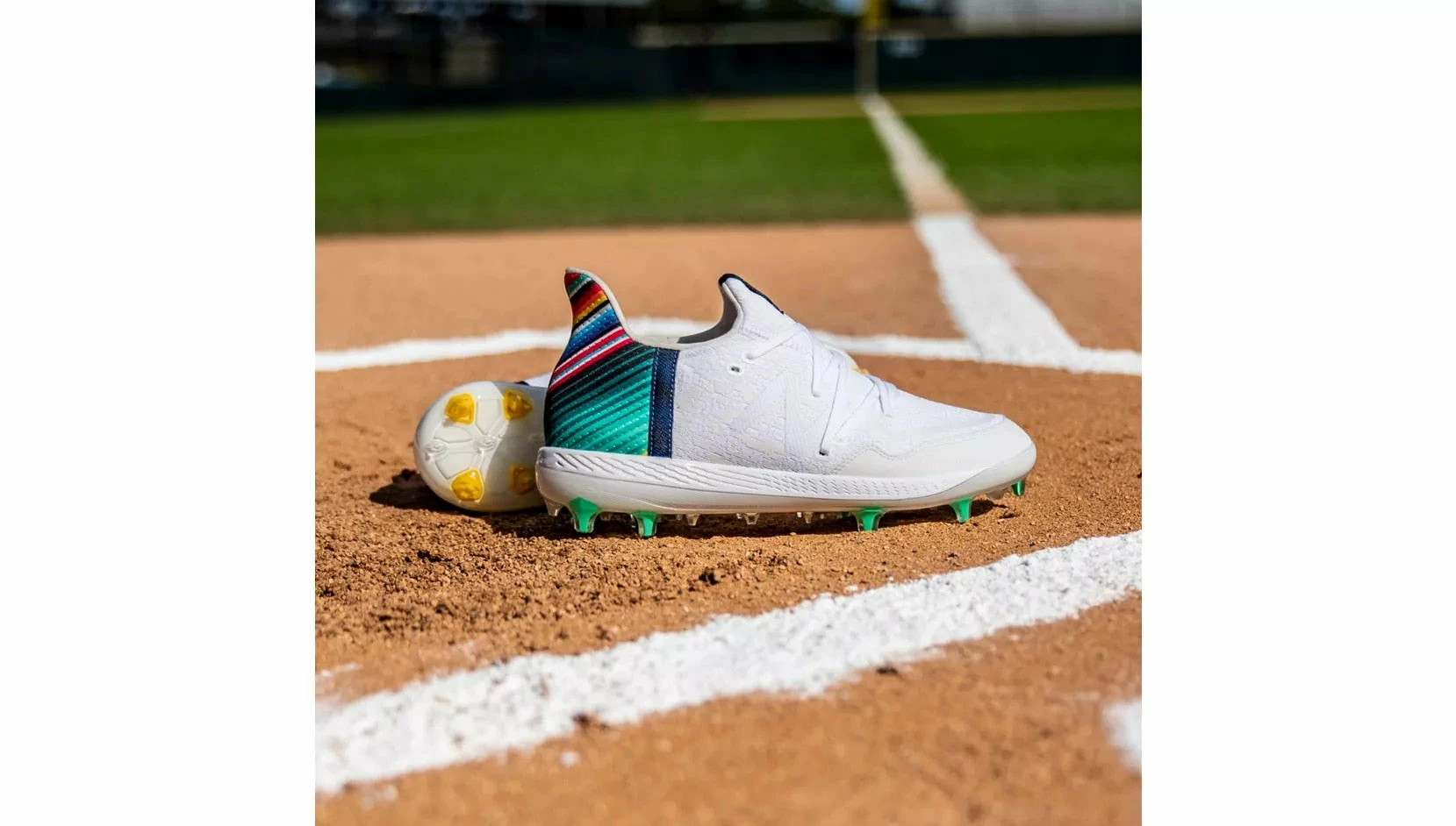 New Balance Men's Lindor Cypher 12 Molded Baseball Cleats - White 8 New Balance Men's Lindor Cypher 12 Molded Baseball Cleats - White - Image 6